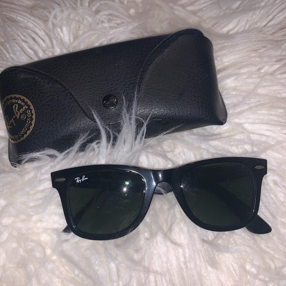 PERFECT Ray-ban Wayfarer Sunglasses